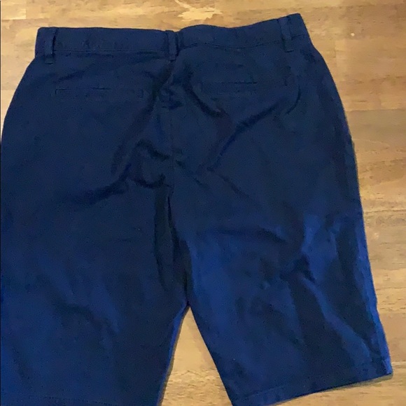 Uniform shorts - Picture 2 of 3